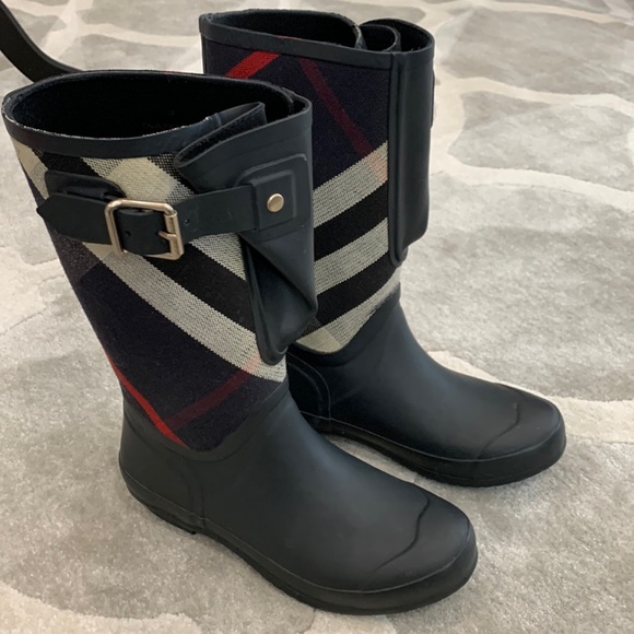 Burberry Shoes - Burberry rain boots